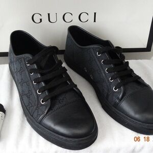 AUTHENTIC Gucci casual sneakers size 10 (Italy) (us 11)